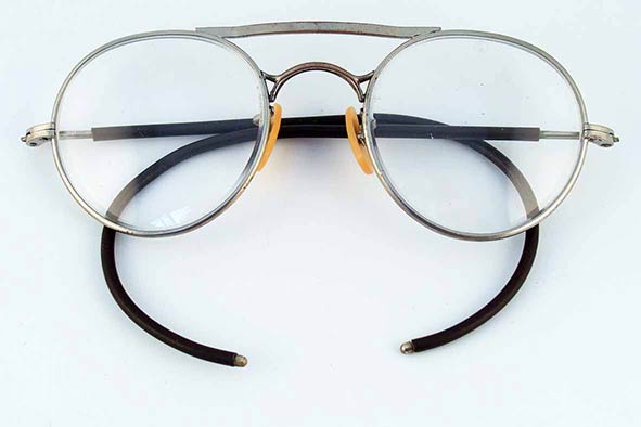 vintage eyewear : mens : 1940s-50s H10 Chip-Ban Safety Glass by BAUSCH & LOMB (USA)